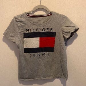 Tommy Hilfiger Womens Red White Blue&Gray Top. Size Medium.​​​​​​​​​​​​​​​​​